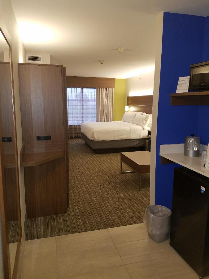 Hotel Express By Ihg Rolla