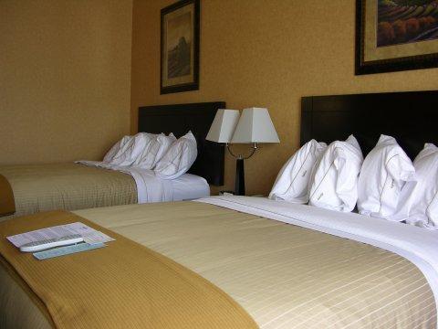 Express By Ihg Hotel 2*
