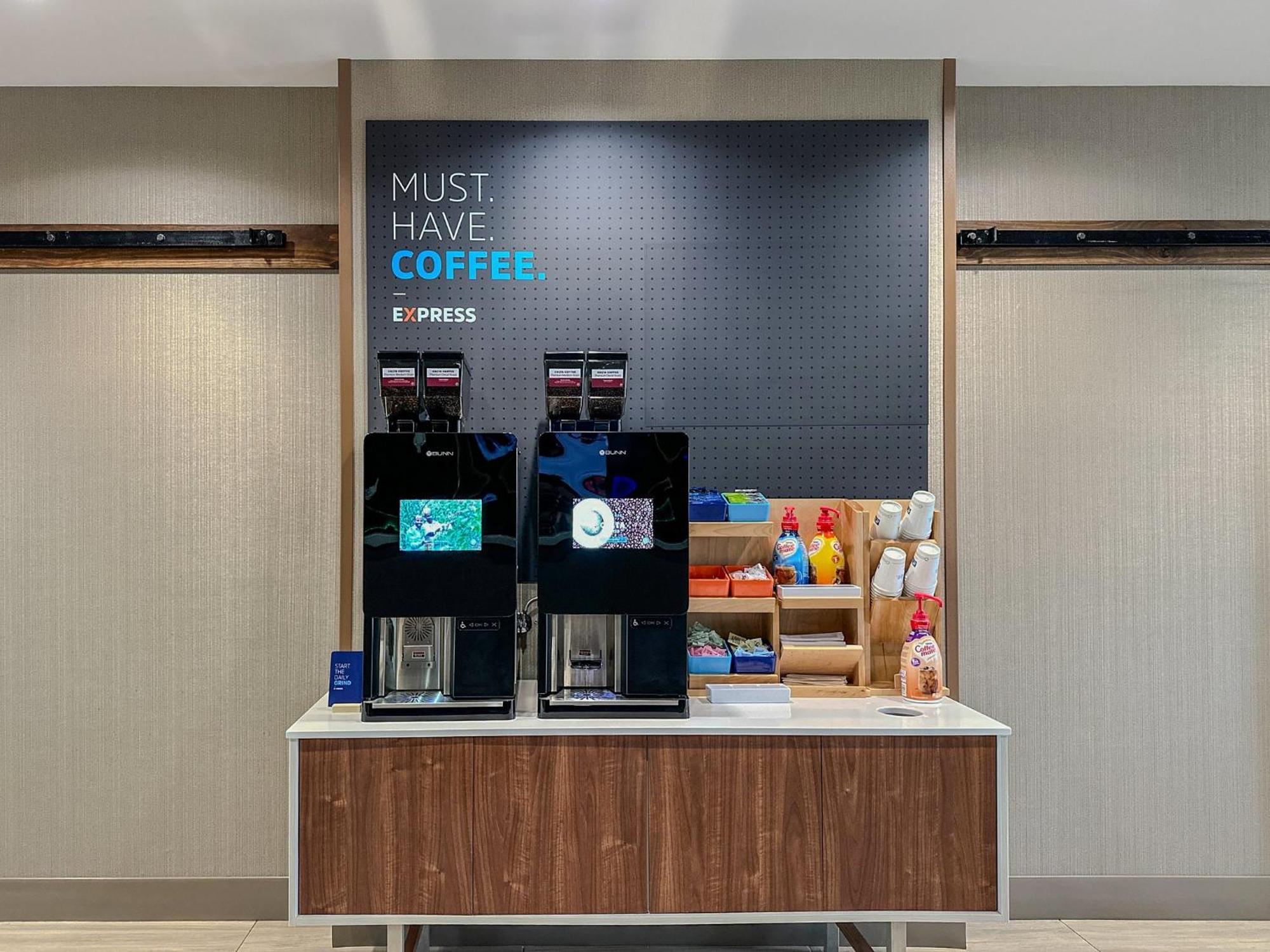 Express By Ihg Hotel 2*