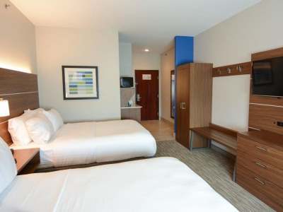 Express By Ihg Hotel 2*