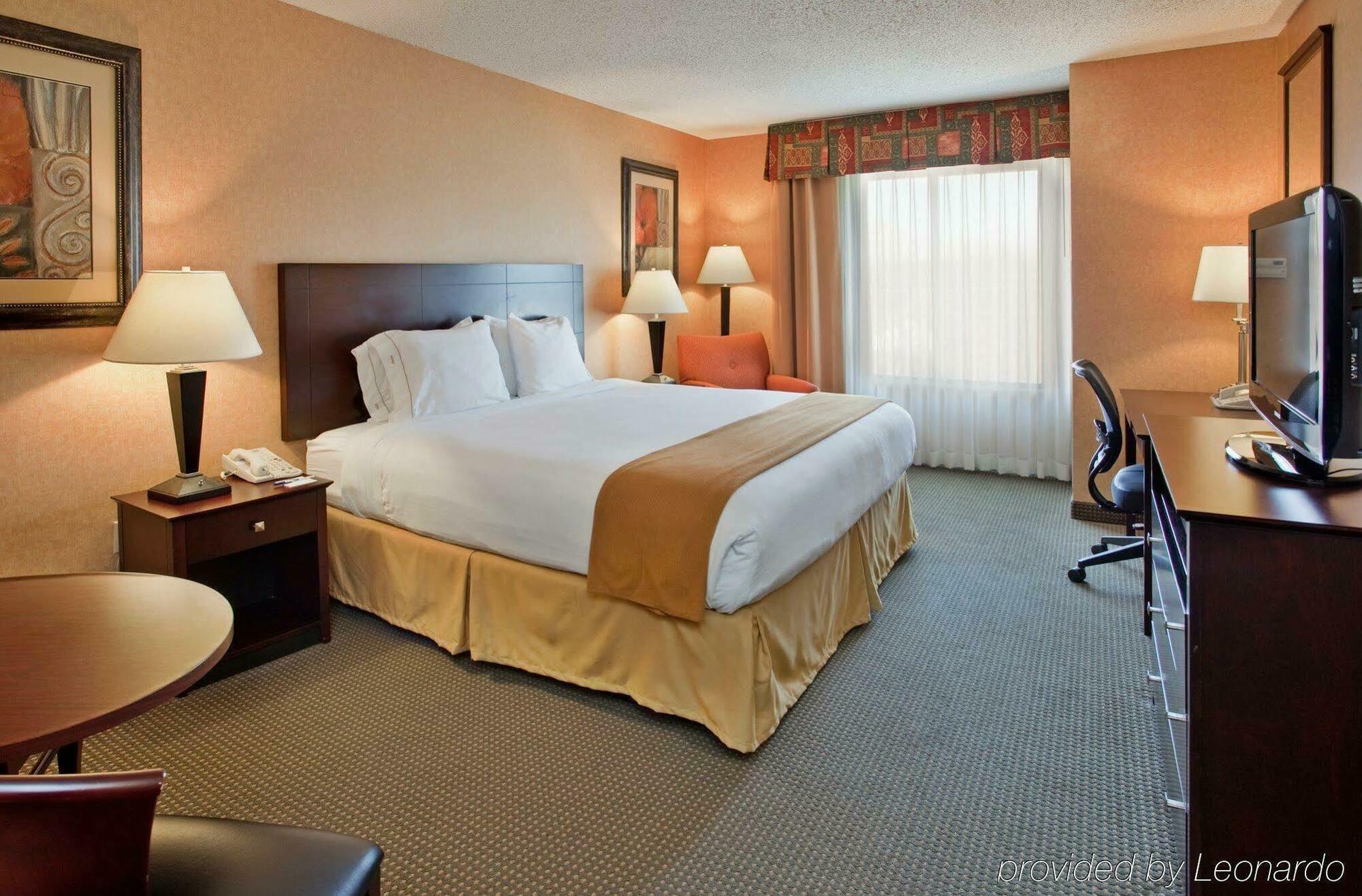 Express By Ihg Hotel